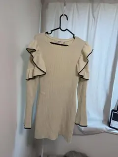 MOUSSY フリルニット 長袖 アイボリー