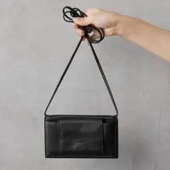 【美品】ear PAPILLONNER モバイルウォレット横型ショルダーバッグ
