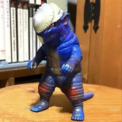 ウルトラ怪獣　ウルトラマンアーク　ネズドロン　キャンディ塗装　リペイント　ソフビ