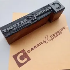 アメリカ ヴィンテージ メタルスタンプ 013026