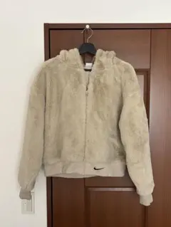 Nike フリースジャケット ベージュ フード付き