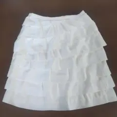 レッセパッセ　ホワイト フリル ミニスカートのサムネイル