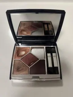 Dior アイシャドウパレット 689