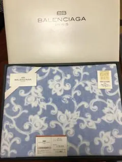 BALENCIAGA バレンシアガ　文字ロゴ総柄　敷き毛布　希少品 BALENCIAGA バレンシアガ 文字ロゴ総柄 敷き毛布 希少品