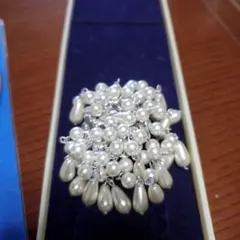 未*来様 ☆ヴィンテージ☆ホワイトパールとゴールドのブローチ