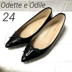 Odette e Odileエナメルポインテッドトゥバレエシューズ　黒24