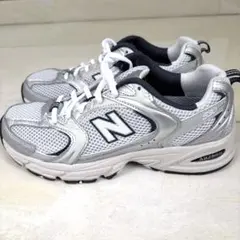 New Balance 530 シルバー スニーカー