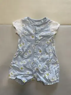 西松屋　デイジー柄 水色ロンパース フリル袖