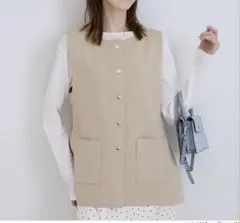 ベージュニットベスト ボタン付き　COCA Lサイズ