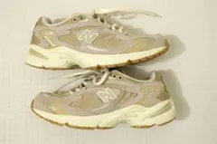 New Balance ベージュ スニーカー ＭＬ725 23.5センチ