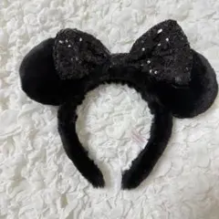 ディズニーカチューシャ ミニー　黒　ふわふわ　リボン　スパンコール