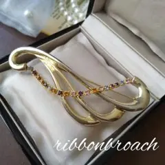 ラインストーン リボンブローチ ゴールド マルチカラー 羽根 ヴィンテージ