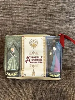ファンタジースプリングス　アナと雪の女王　ポーチ　ディズニーシー
