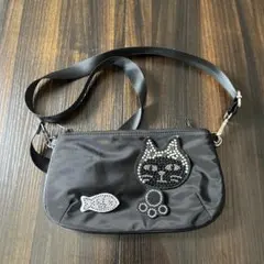 猫モチーフ ビジュー装飾 ショルダーバッグ ブラック