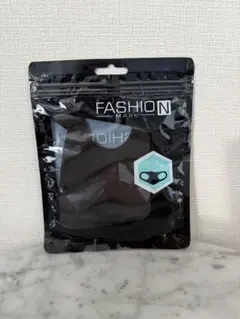 ファッションマスク　黒色マスク　未開封　1枚入り