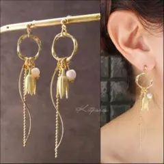 No.35 マットゴールドフラワー×ゆらゆら華奢チェーンスティックピアス