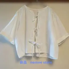 新品　nemne storeフロントリボン 半袖ブラウス ホワイト　フリーのサムネイル