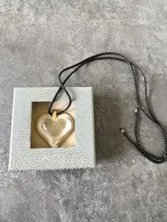LALIQUE ハート型クリスタルペンダント - メルカリ