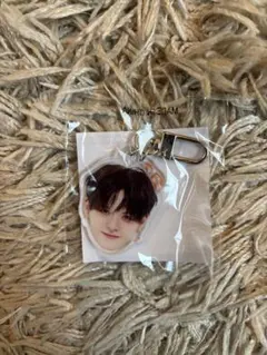 ヨシ　顔アクキー　楽　カプセルトイ