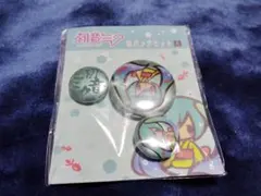 初音ミク　缶バッジ　着物　レトロ