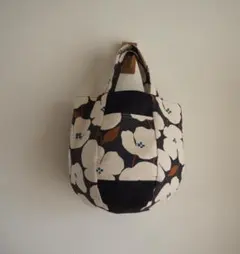 北欧風　フラワー グレー系　前ポケット　 ６枚はぎころんバッグ　Ｓサイズ　リネン