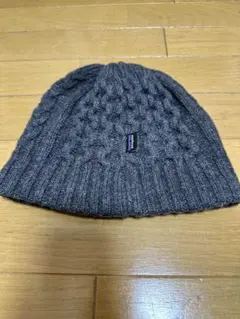 patagonia ケーブル編み ニット帽グレー