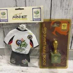サッカー　2006年FIFAワールドカップ・ドイツ大会　記念グッズ 2006 ドイツワールドカップ MINI-KIT 公式グッズ - メルカリ