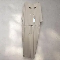 新品タグ付き　オールインワン　半袖　Ｆ　ウエストリボン　ベージュ　シンプル