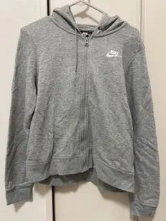Nike グレー フード付きパーカー レディースMサイズ