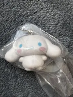 サンリオ　カラフルカラビナ　マスコットチャーム　シナモン