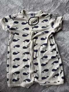 プチバトー　クジラ柄コットンロンパース