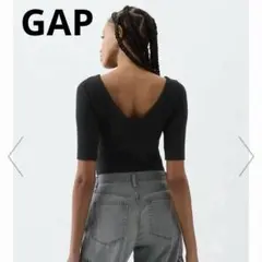 GAP MODERN TEE スクープネックTシャツ
