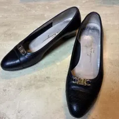 フェラガモ パンプス 黒 5 1/2C