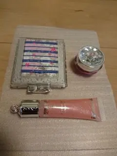 ジルスチュアート 三点セット アイシャドウ ＆ リップグロス ＆ リップクリーム