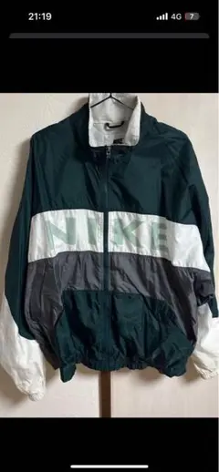 y*i様 NIKE ナイロンジャケット ダークグリーン
