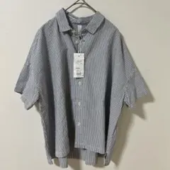 【新品タグ付き】NATURAL LAUNDRY ストライプ 半袖シャツ　M相当のサムネイル