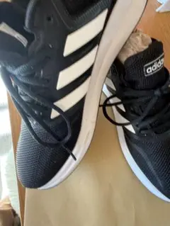 adidas ブラック ランニングシューズお値下げ