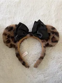 ヒョウ柄カチューシャ（黒リボン付き）