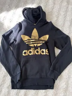 adidas ゴールドロゴ パーカー Mサイズのサムネイル