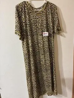 新品ヒョウ柄ロングカットソーワンピースサイズ記載なし