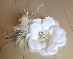 フラダンス　ホワイト　髪飾り クリップ付き