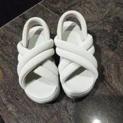 NIKEエアマックス アイラ ウィメンズサンダル