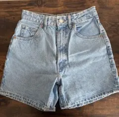 ZARA ライトブルー デニムショートパンツ