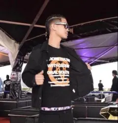 luvstar flexwitme brrrsos swag Tシャツ 黒 - メルカリ