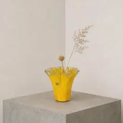 ヴィンテージ アートガラス 花瓶 フラワーベース ピンク 花びら型