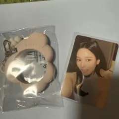 TFIT×MINA キーホルダー サインカード付き