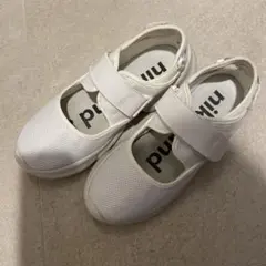 メッシュサンダル