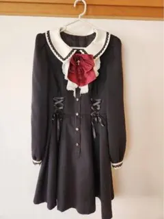 【シークレットハニー】レースアップリボンフリルワンピース（ブラック）