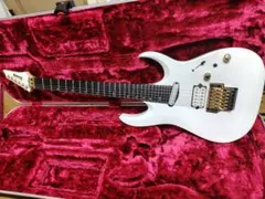 Item thumbnail for item 008cc24d-5fa9-44b9-9f4d-e31b088bfad5