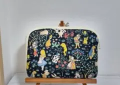 Item thumbnail for item 0964bab2-5c10-46bd-94e6-f8abc188b917